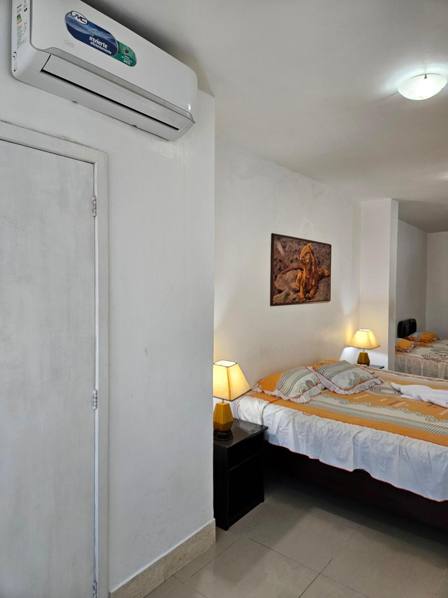 Hostal Cerro Azul Puerto Villamil Eksteriør bilde