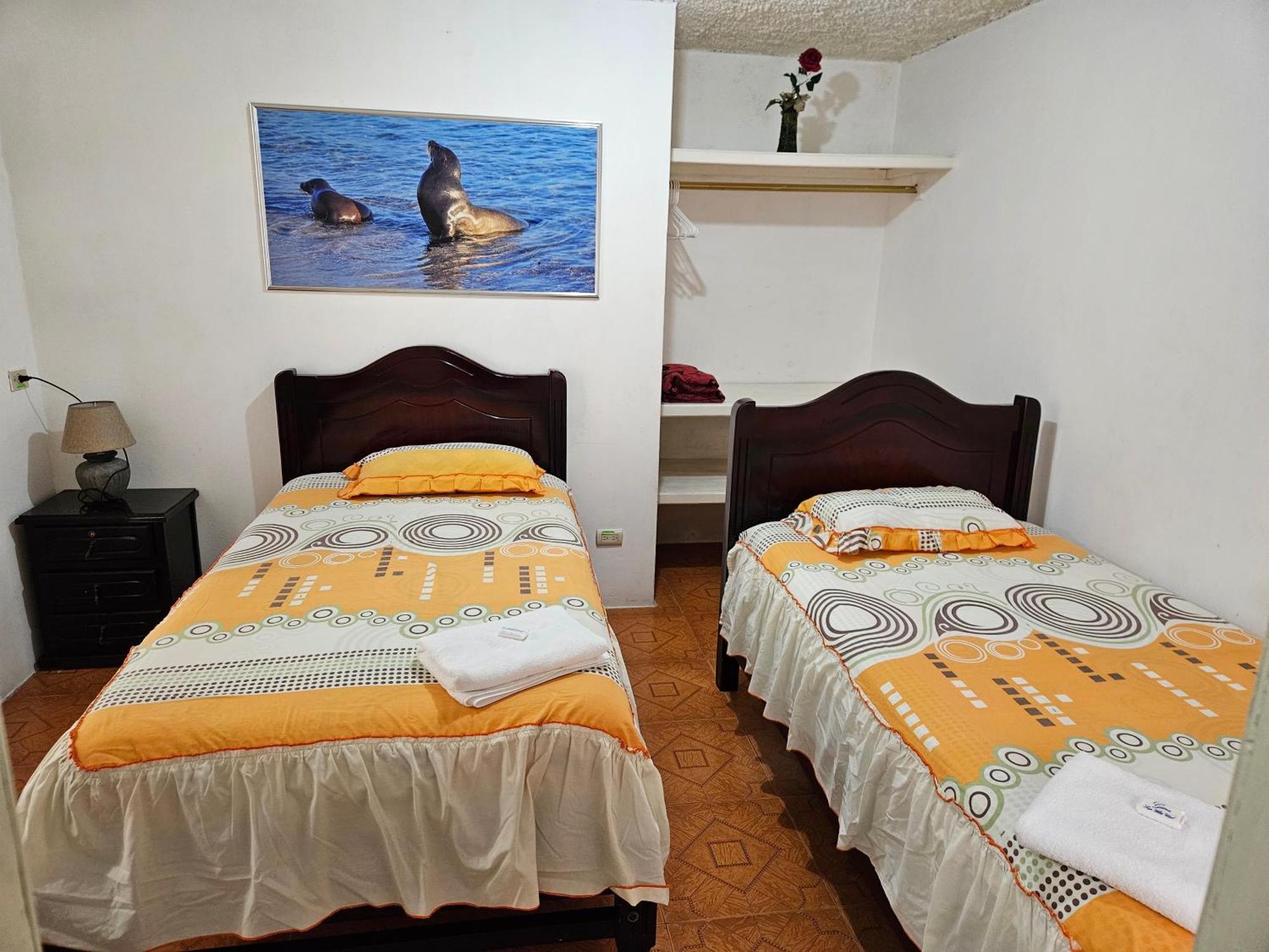 Hostal Cerro Azul Puerto Villamil Eksteriør bilde